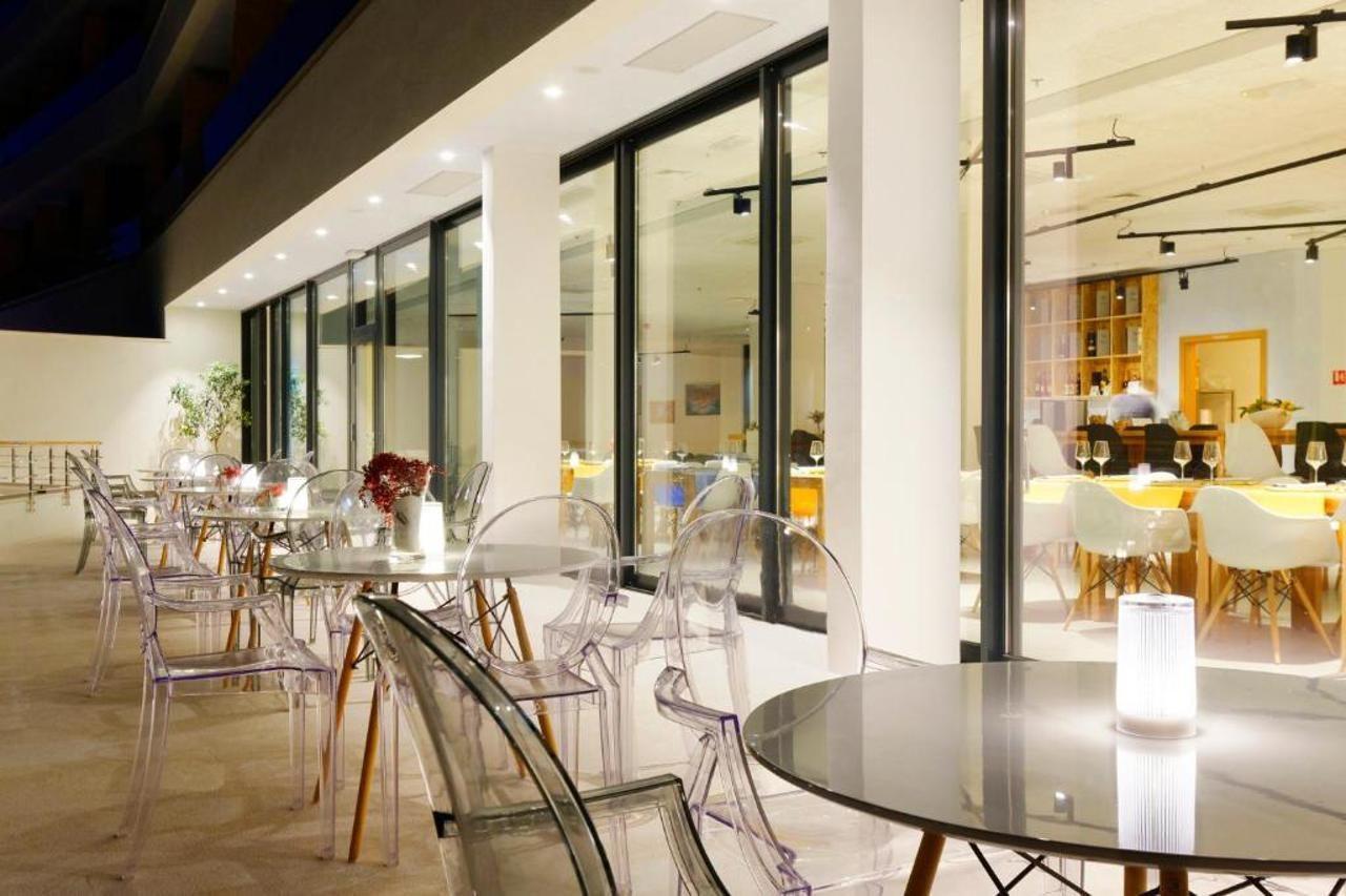 Hotel Ola - Adults Only Доньї-Сегет Екстер'єр фото